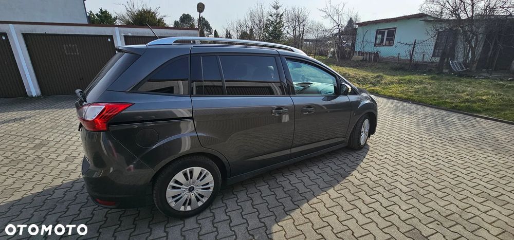 Ford Grand C-MAX - 3