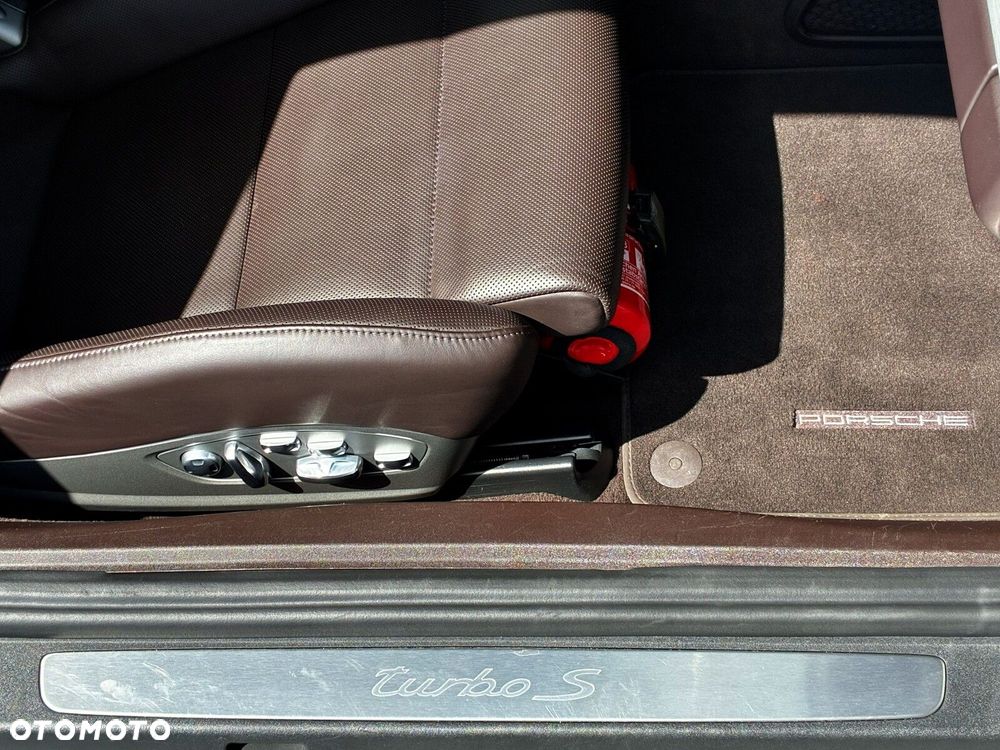 Porsche 911 - 20