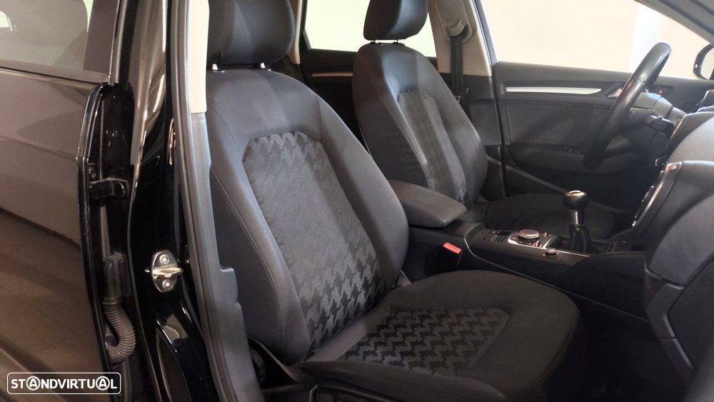 Audi A3 Sportback - 14
