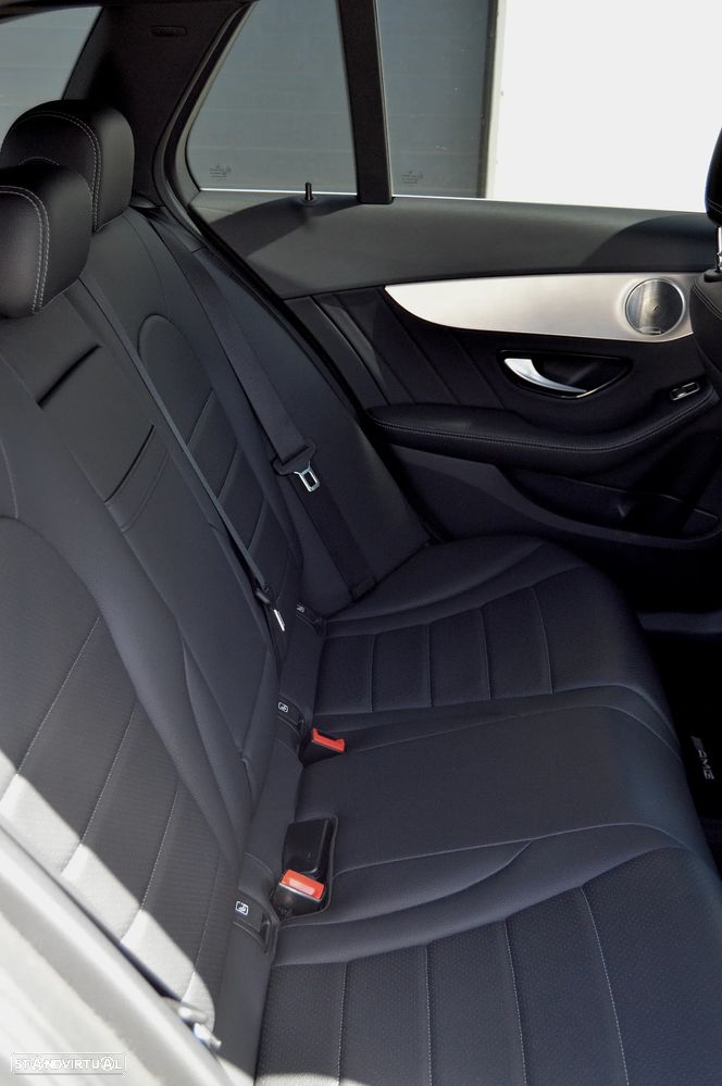 Mercedes-Benz C 220 d Station 9G-TRONIC AMG Line - 23