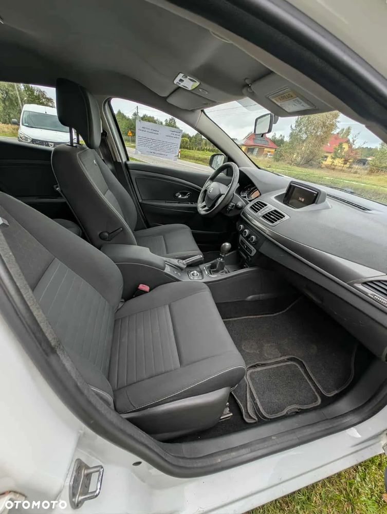 Renault Megane 1.5 Blue dCi Life - 10