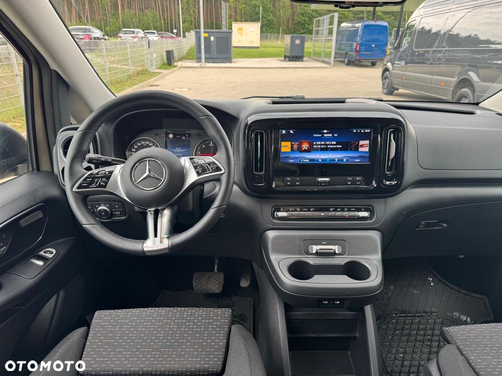 Mercedes-Benz Vito - 21