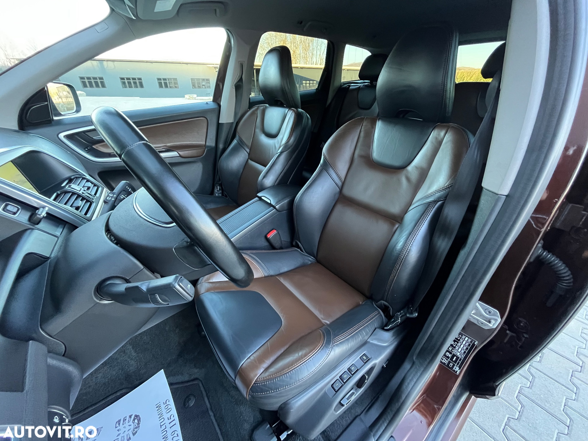 Volvo XC 60 D4 Geartronic Summum - 6