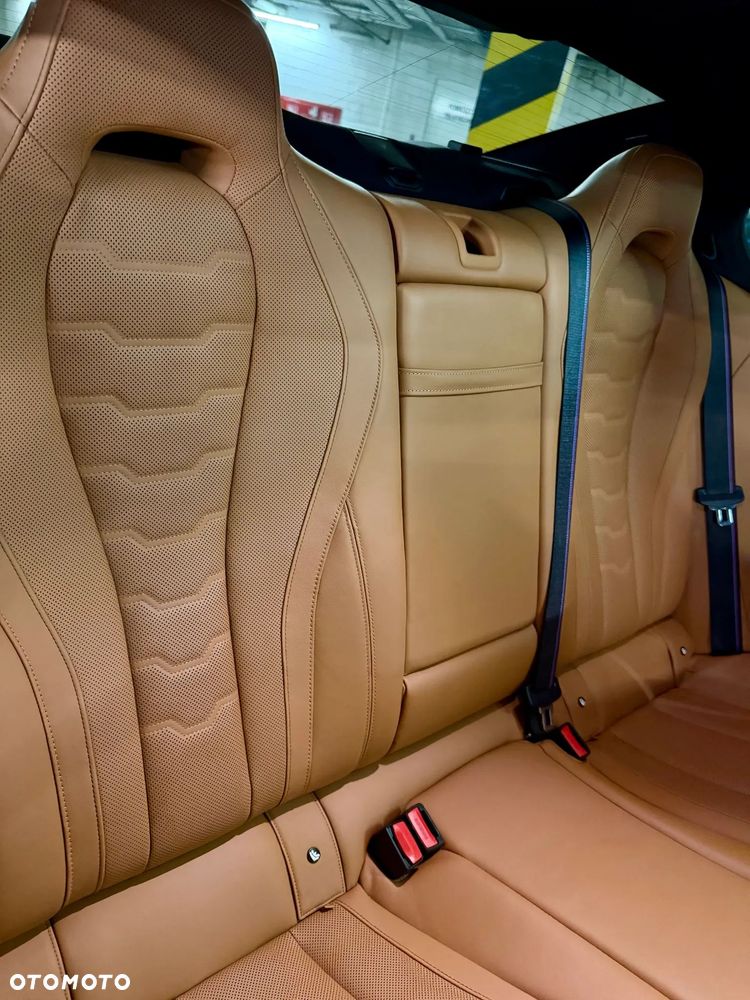 BMW Seria 8 - 27