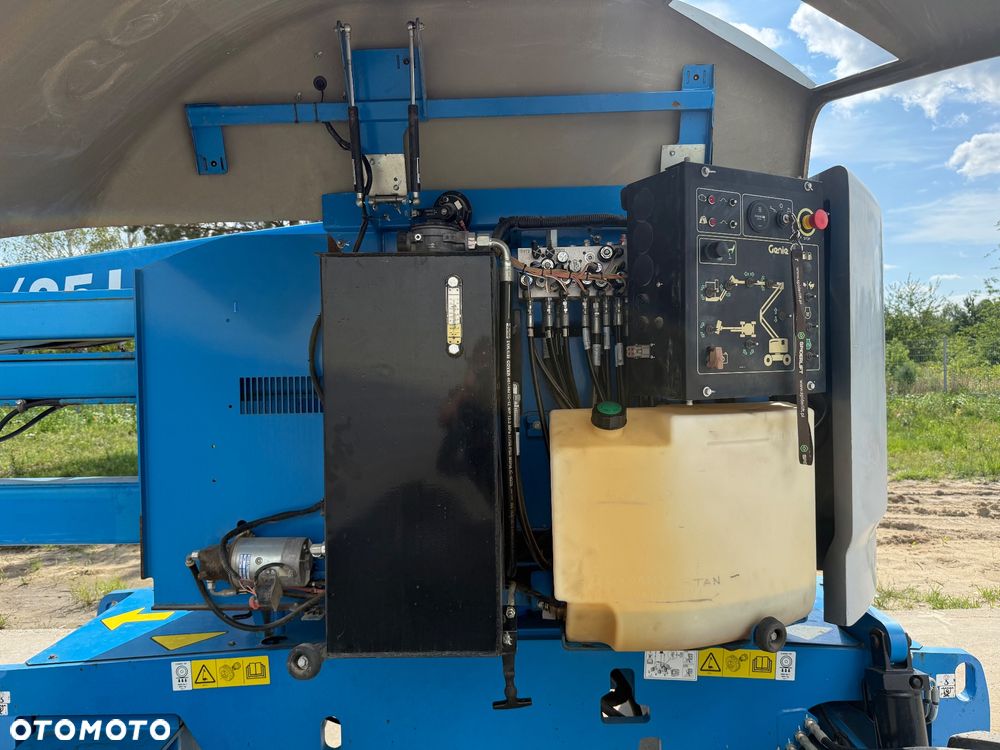 Genie Genie Z-45/25J - 4WD - 12