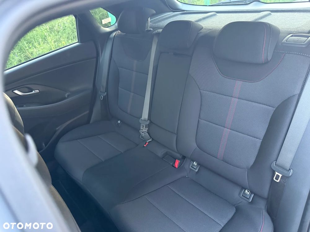 Hyundai i30 1.5 T-GDI 48V Classic + - 13