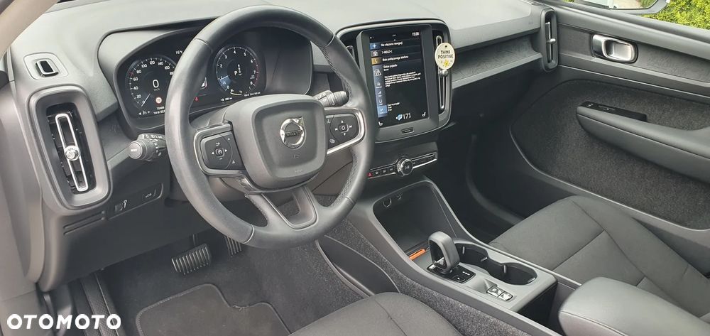 Volvo XC 40 T3 Momentum Core - 30
