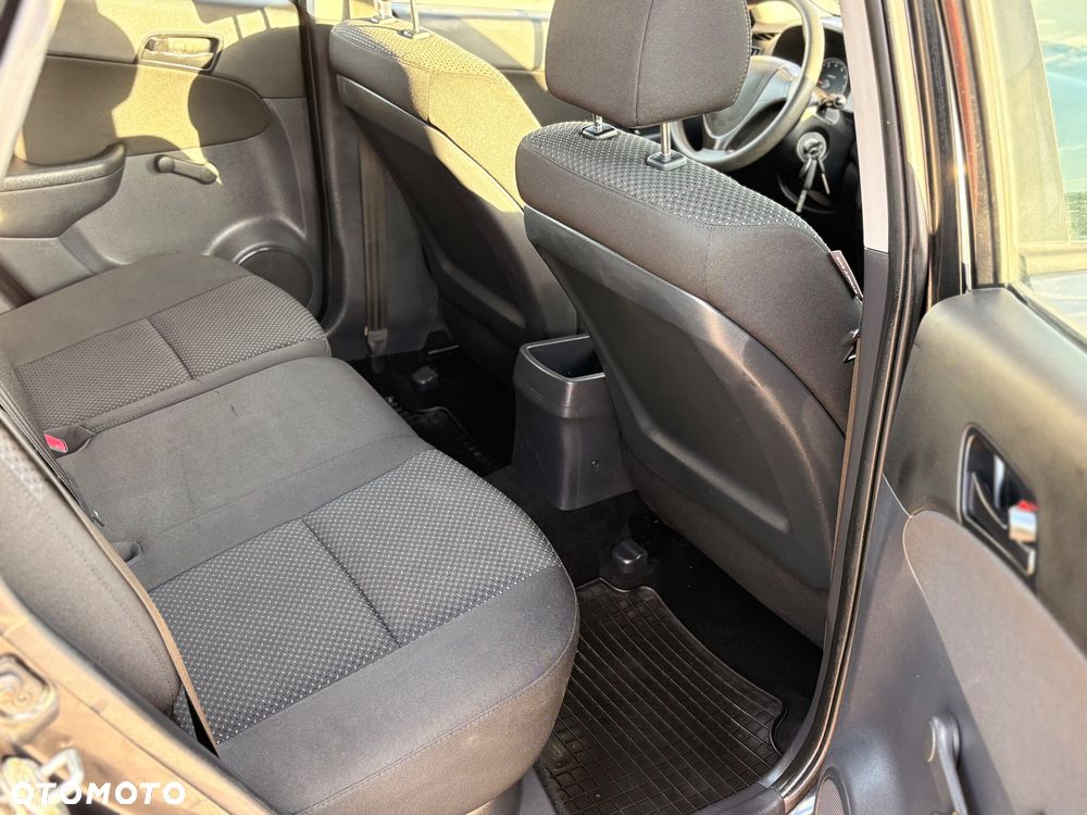 Hyundai i30 1.4 Blue Comfort - 11