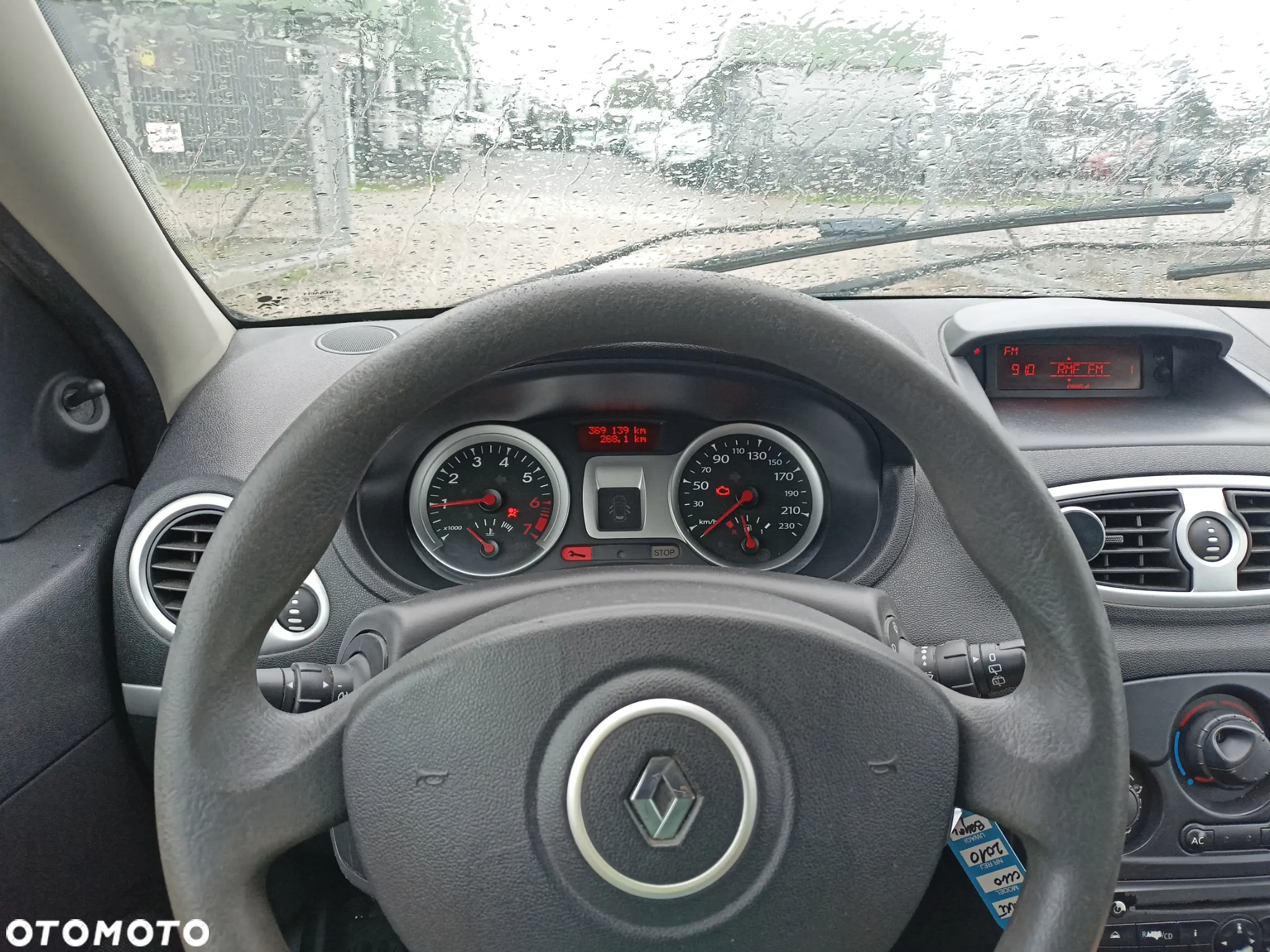 Renault Clio - 8