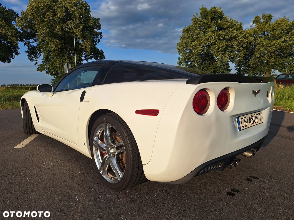 Chevrolet Corvette - 20