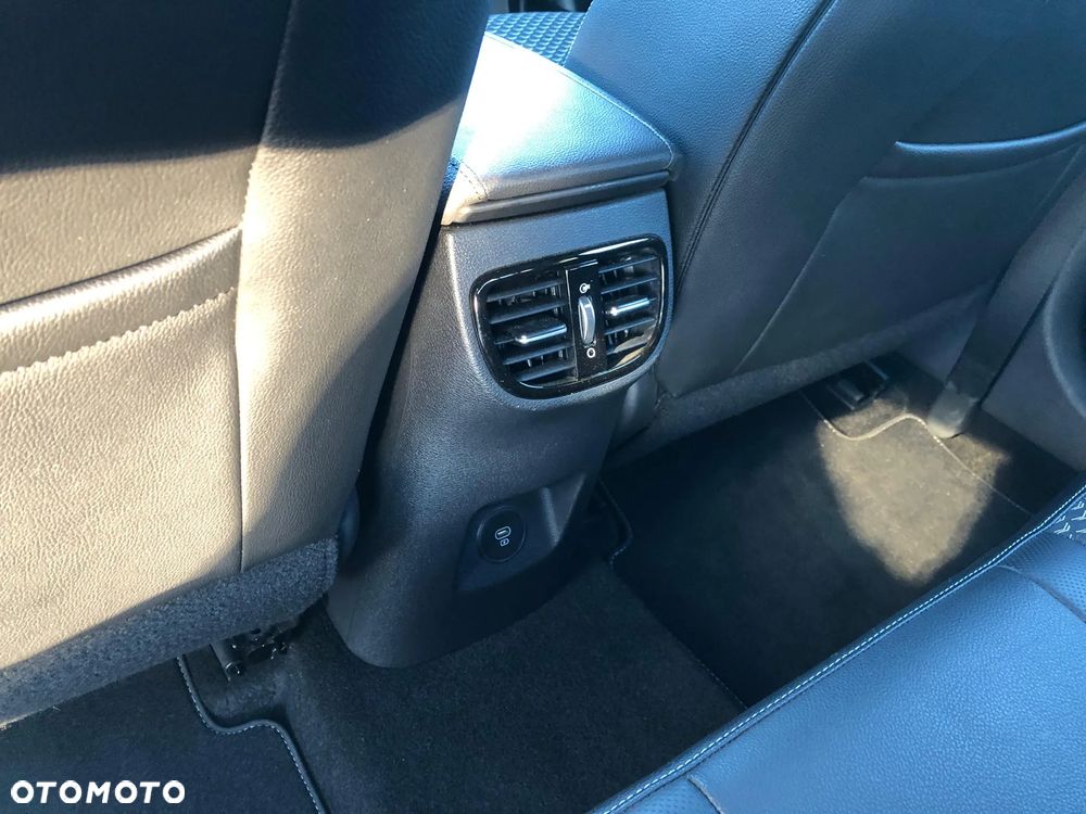 Kia XCeed 1.5 T-GDI Business Line DCT - 18