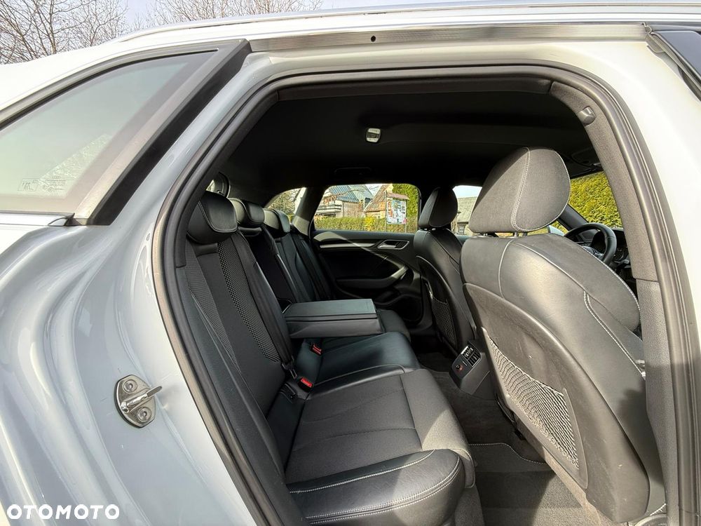 Audi A3 Sportback 1.4 TFSI cylinder on demand ultra S line Sportpaket - 29