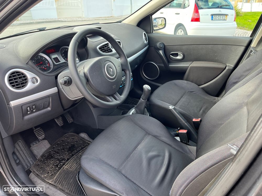 Renault Clio 1.2 16V Dynamique - 9