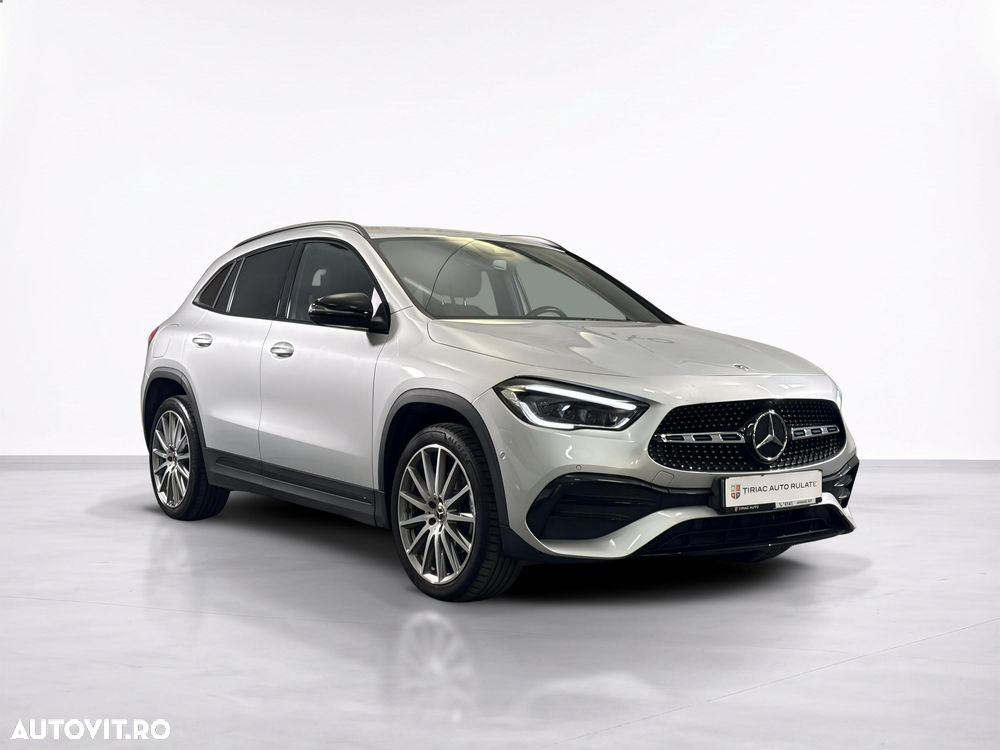 Mercedes-Benz GLA - 8