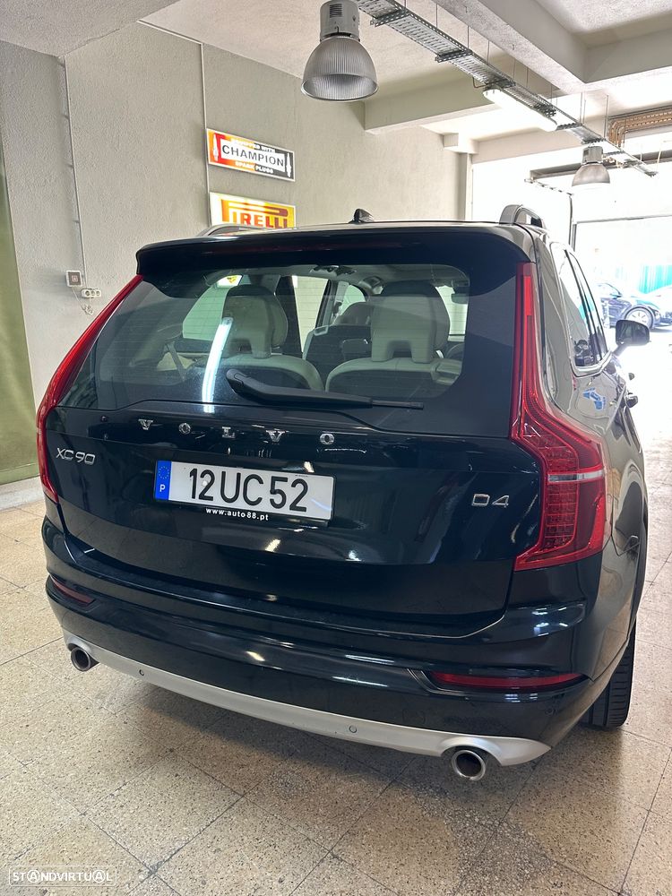 Volvo XC 90 - 4