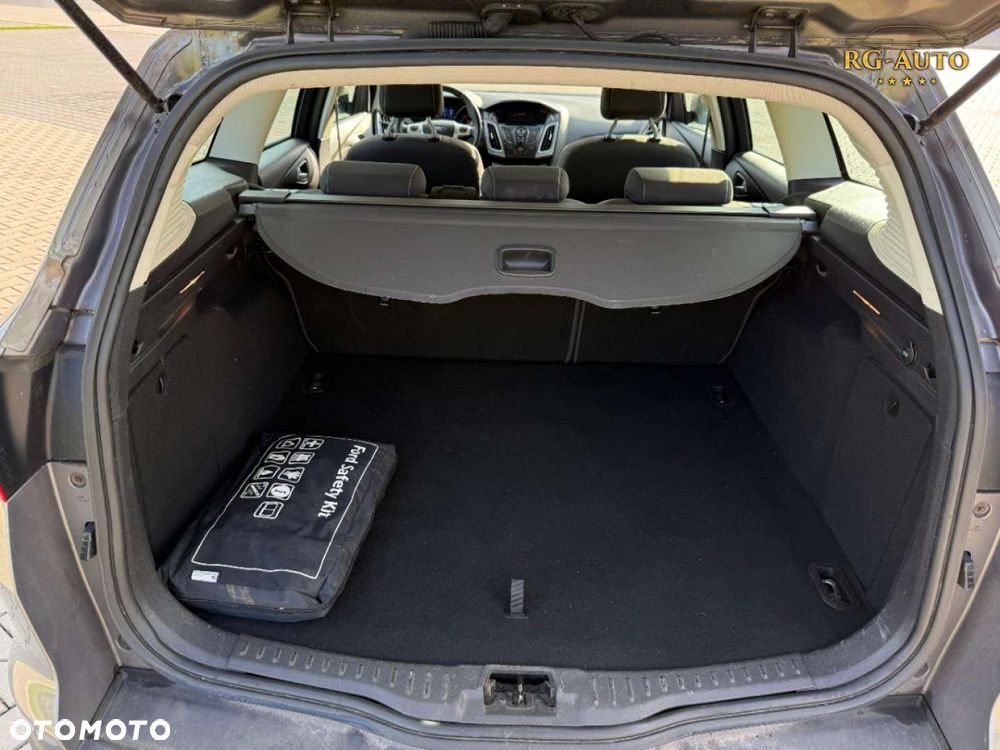 Ford Focus - 28