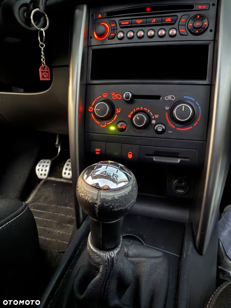 Peugeot 207 CC - 29