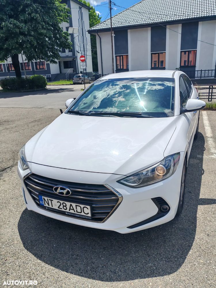 Hyundai Elantra 1.6 MPi Highway - 14