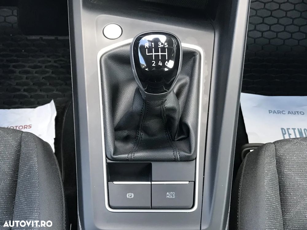 Volkswagen Golf 1.5 TSI ACT Life - 36