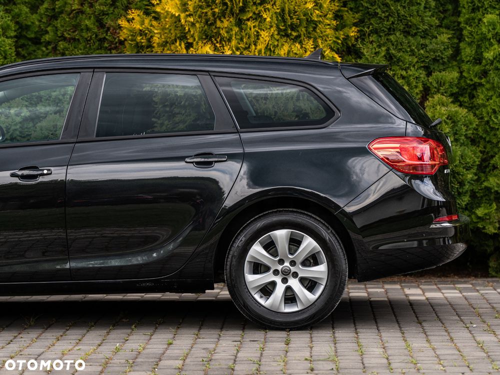 Opel Astra 1.4 Turbo Exklusiv - 8