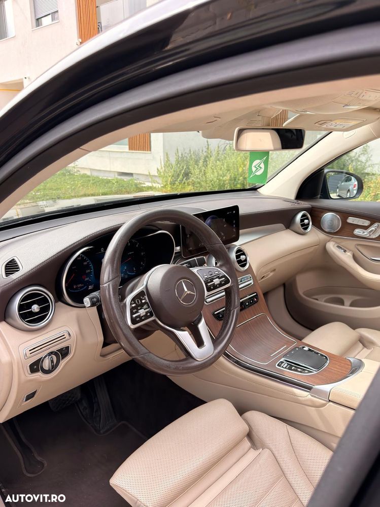 Mercedes-Benz GLC - 6