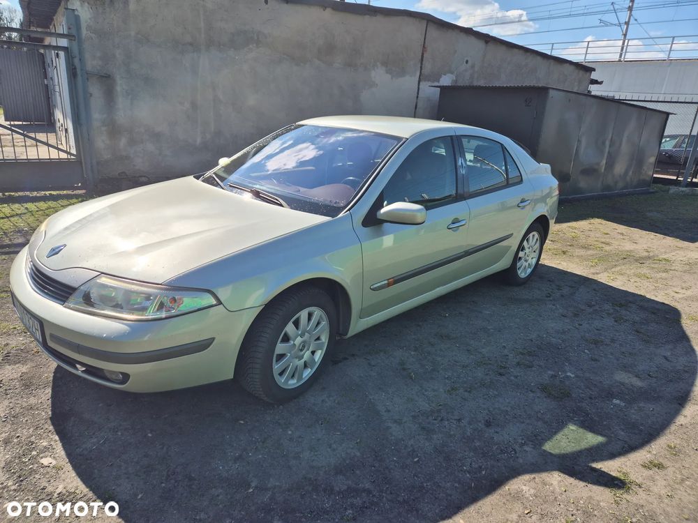 Renault Laguna 1.8 Privilege - 1