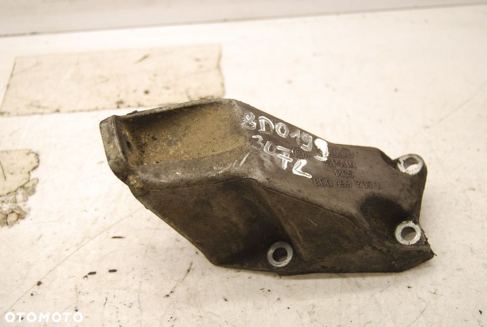 ŁAPA WSPORNIK SILNIKA 8D0199307L AUDI A4 B5 1.9 TDI VW PASSAT B5 8D0199307P - 1