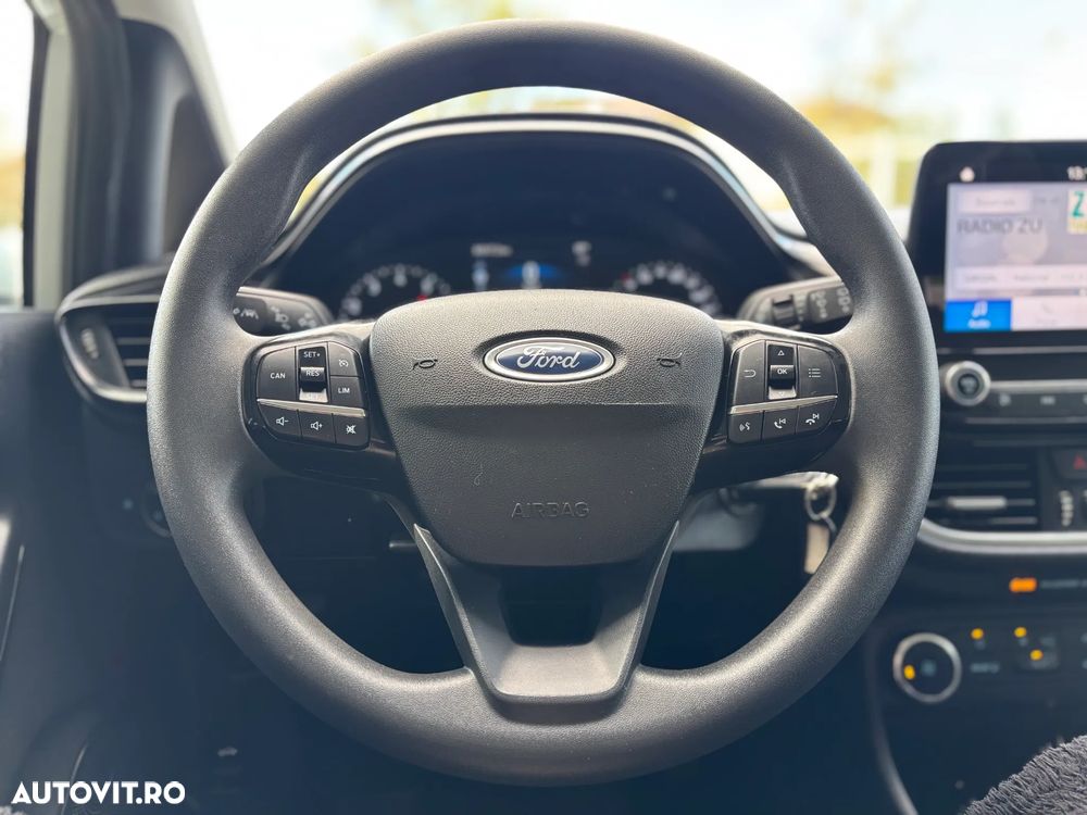 Ford Fiesta 1.1 Trend Connected - 14