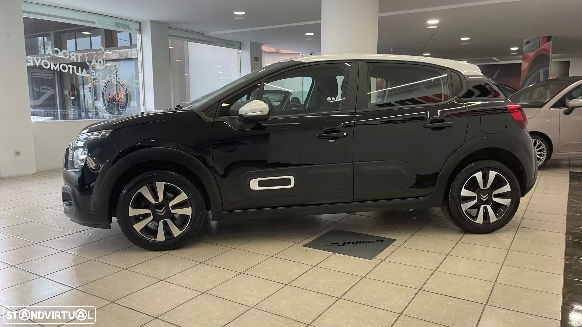 Citroën C3 1.2 PureTech Shine - 4