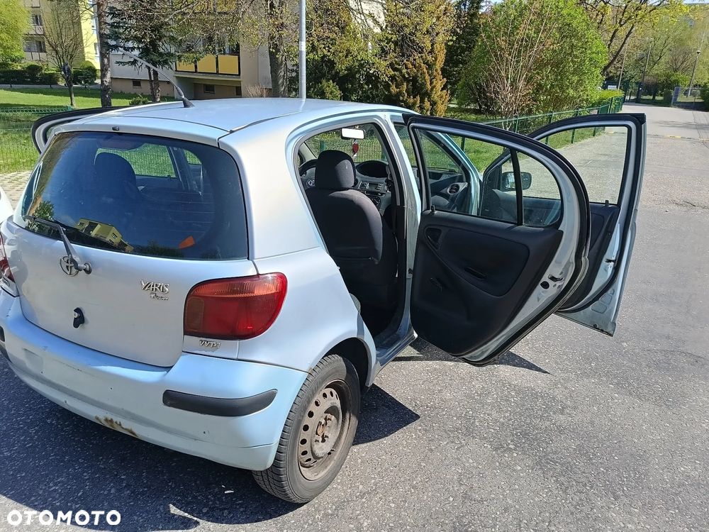 Toyota Yaris - 6