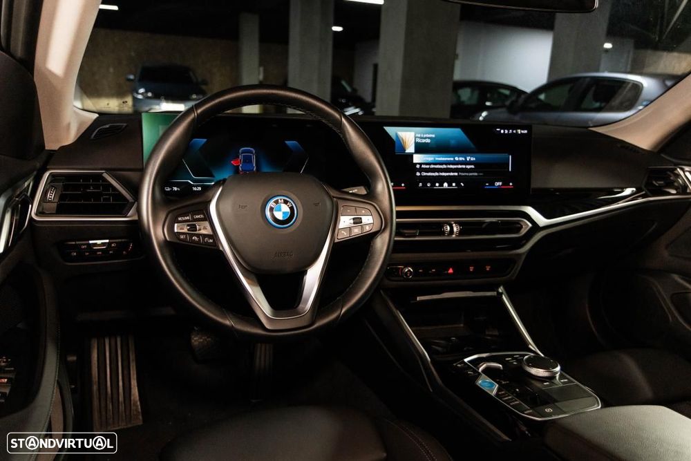 BMW i4 eDrive40 - 21