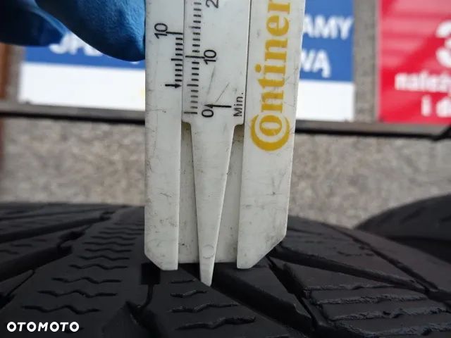 235/50/R19 103V Michelin Latitude Alpin LA2 - 10