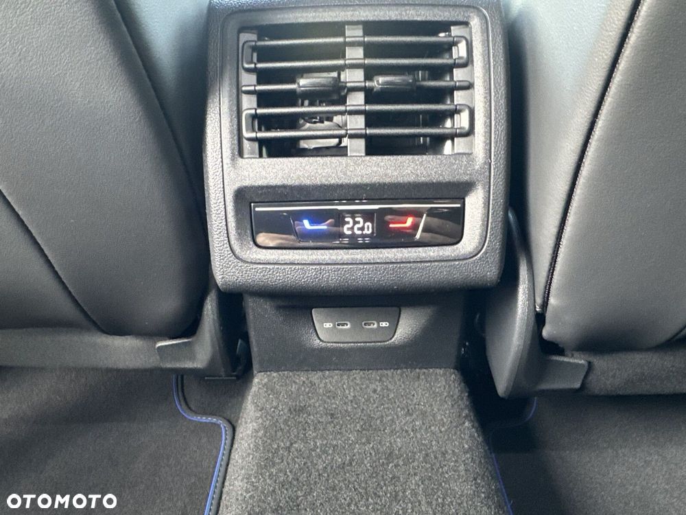 Volkswagen Golf - 20