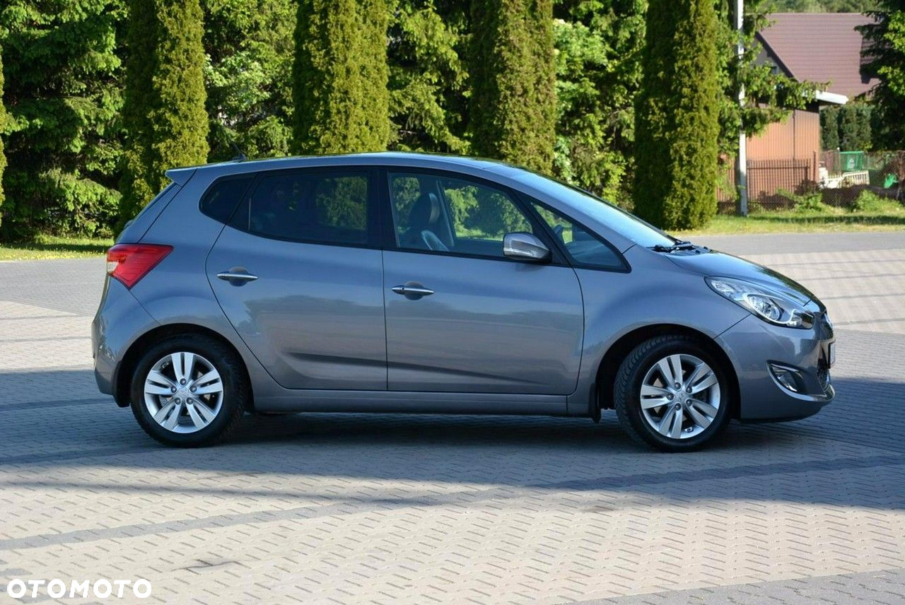 Hyundai ix20 1.6 Premium blue - 11