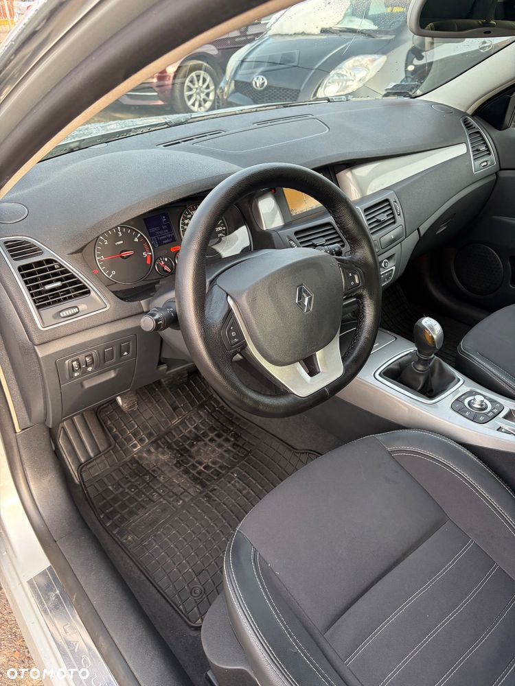 Renault Laguna dCi 110 FAP Dynamique - 23