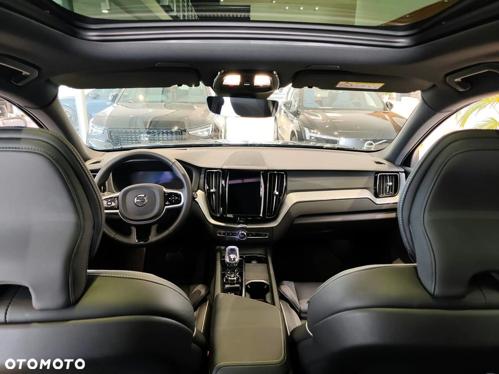 Volvo XC 60 B5 B AWD Ultimate Dark - 15