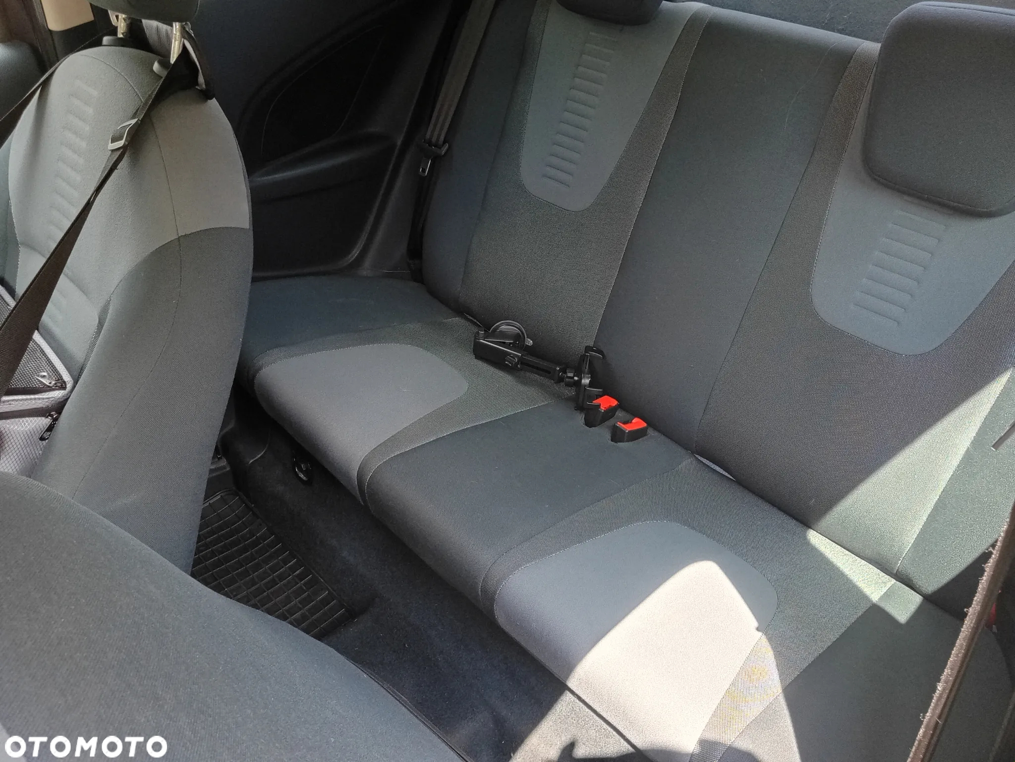 Ford KA 1.3 TDCi Ambiente - 6