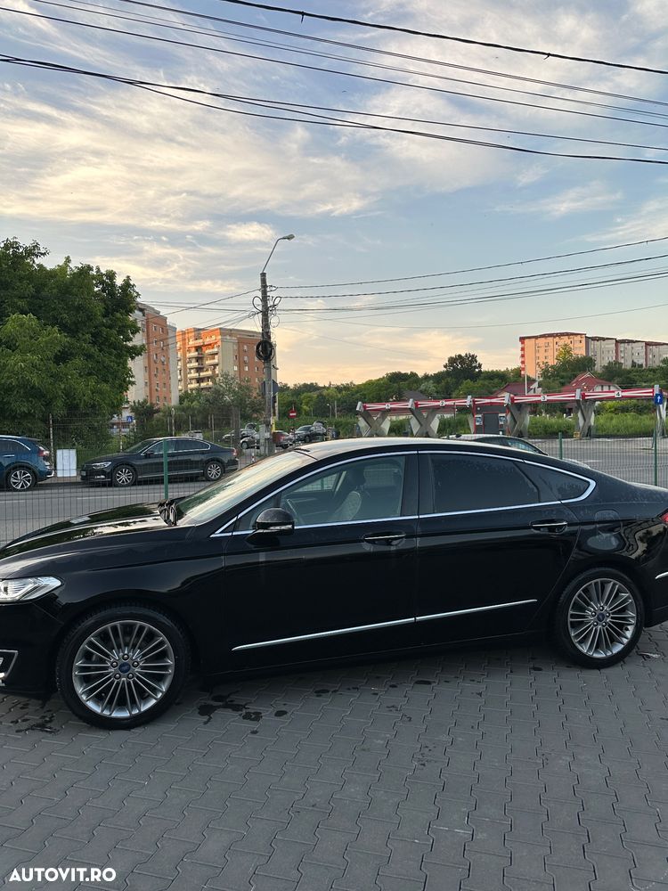 Ford Mondeo 2.0 HEV Vignale - 2
