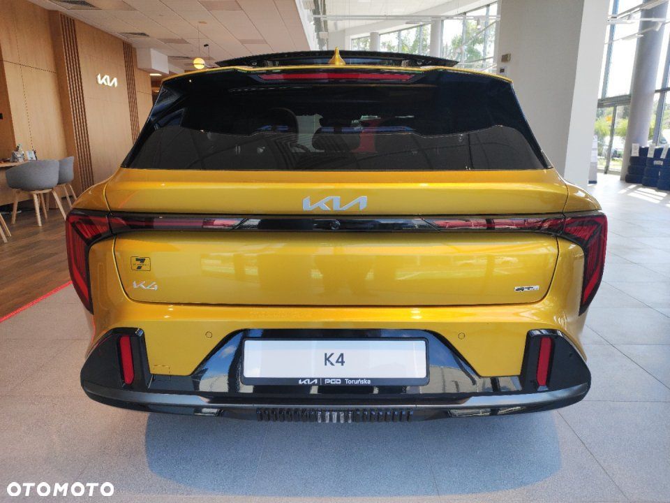 Kia K4 - 5