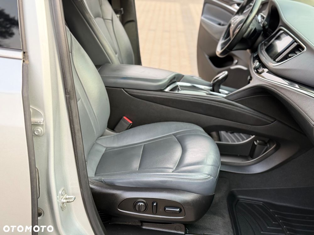 Buick Enclave - 33