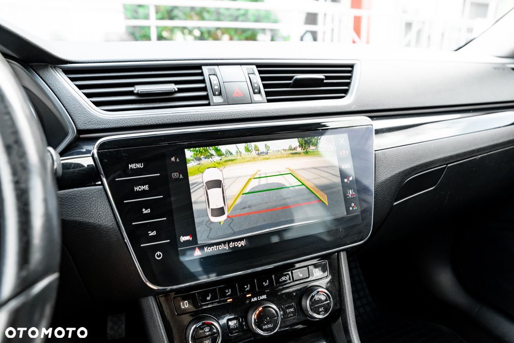 Skoda Superb 2.0 TDI 4x4 DSG L&K - 38