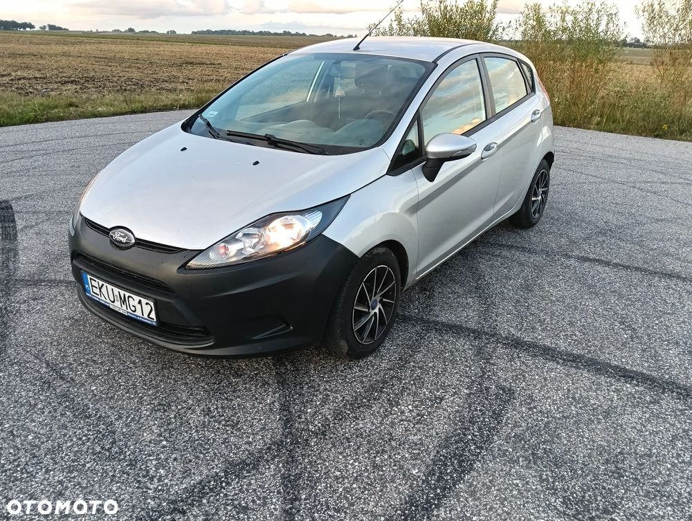 Ford Fiesta - 2