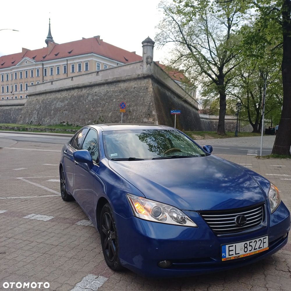 Lexus ES - 1