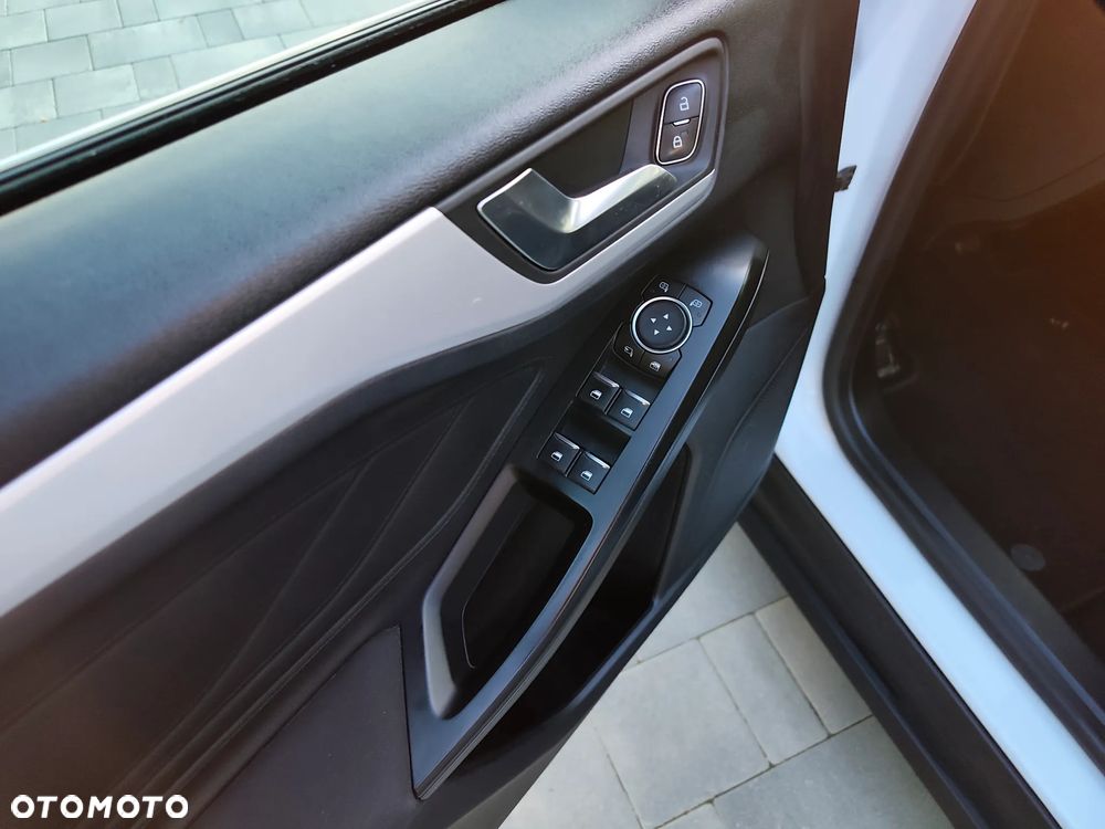 Ford Focus - 17