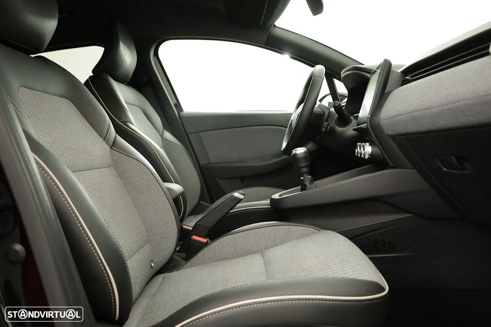 Renault Clio 1.0 TCe Techno - 21