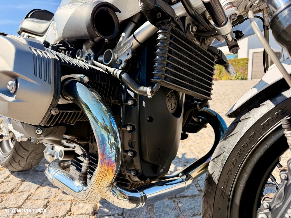 BMW R nineT Racer - 11