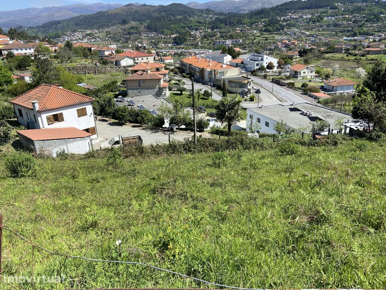 Terreno Guilhadeses/Arcos de Valdevez - 4600m2 junto à estrada - Grande imagem: 2/5