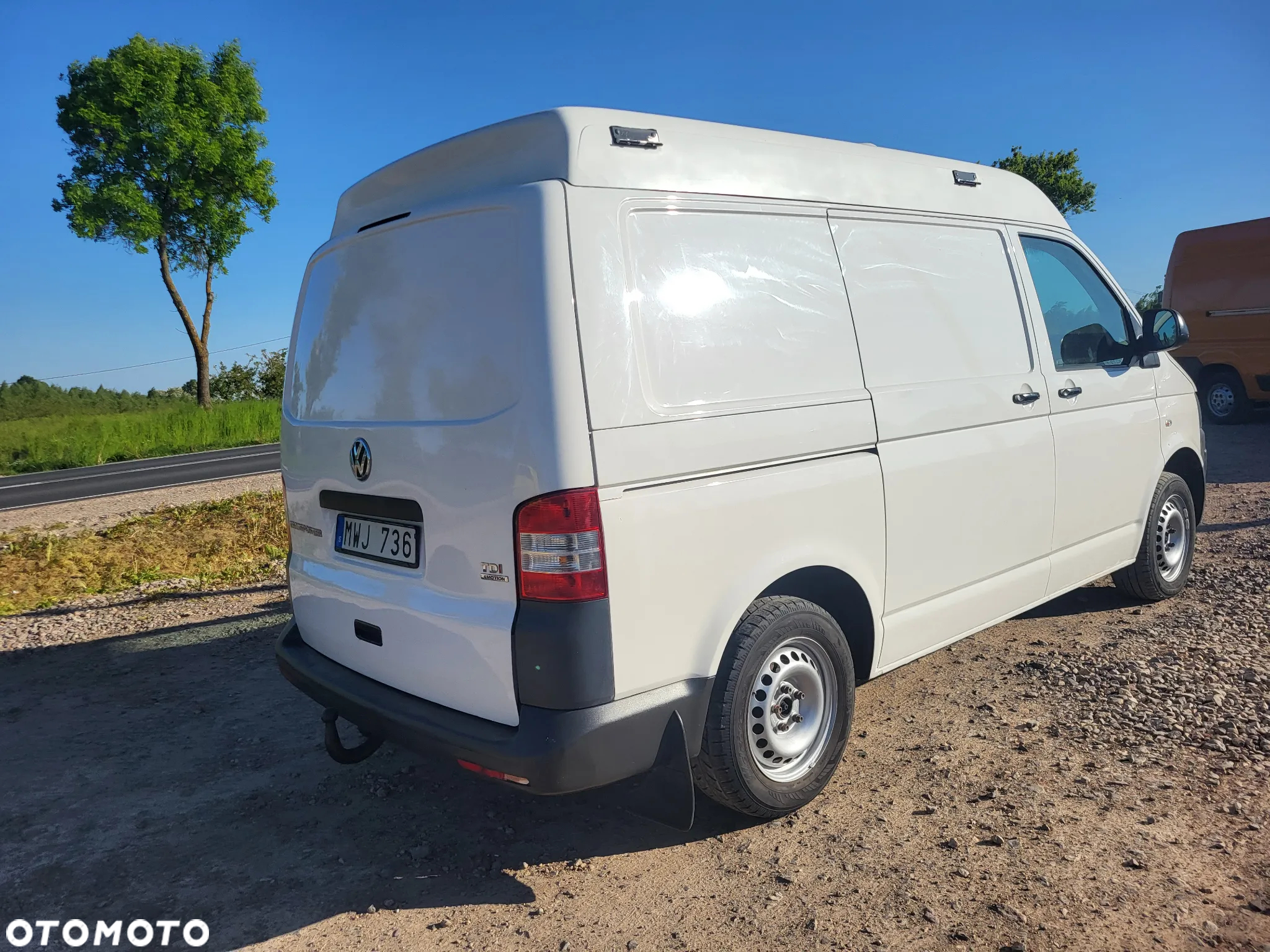 Volkswagen Transporter - 11