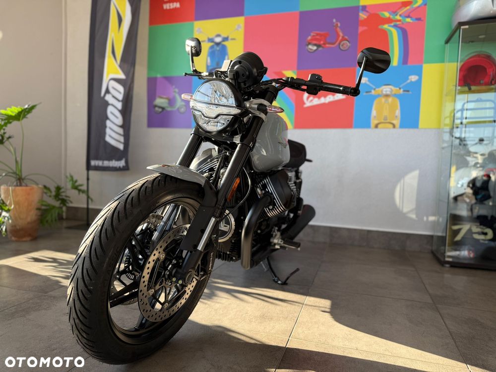Moto Guzzi V7 - 6