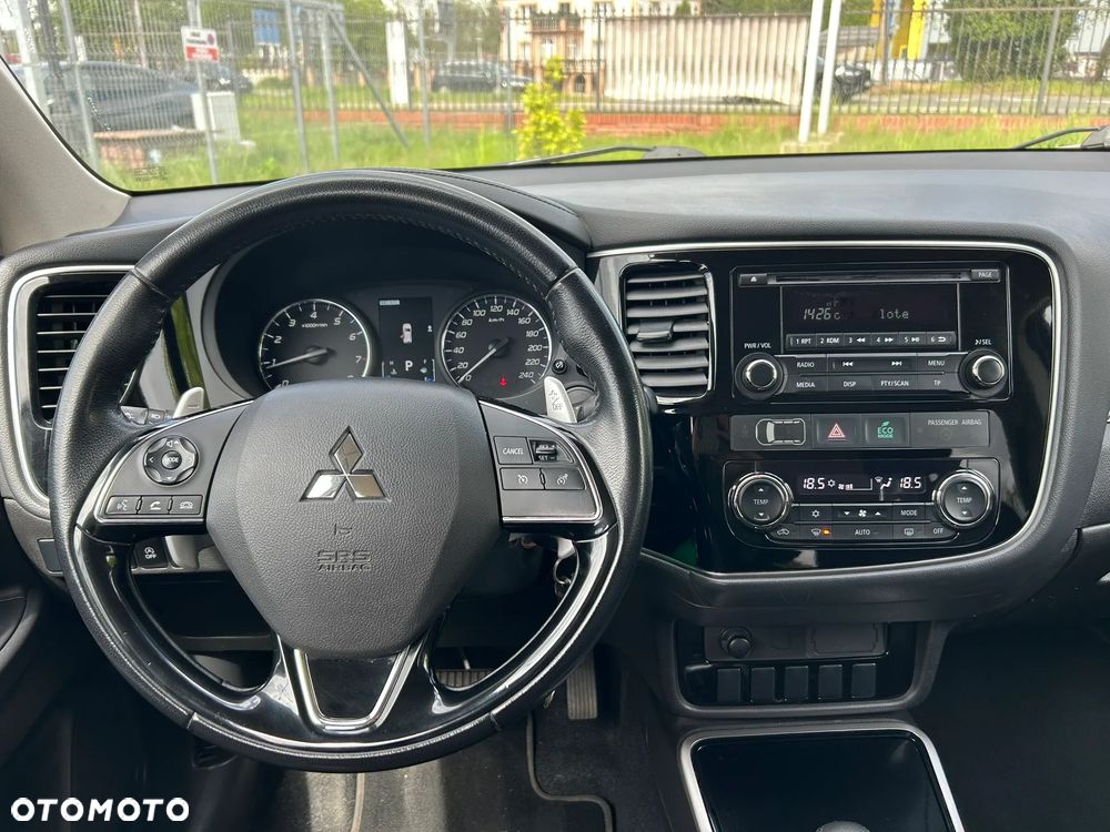 Mitsubishi Outlander 2.0 Intense Comfort 4WD CVT - 14